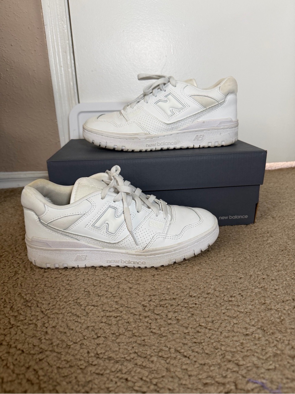 New Balance White Leather Low-Top Sneakers 8